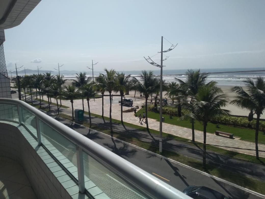 Apartamento Praia Grande Pe Na Areia Solemar Екстериор снимка